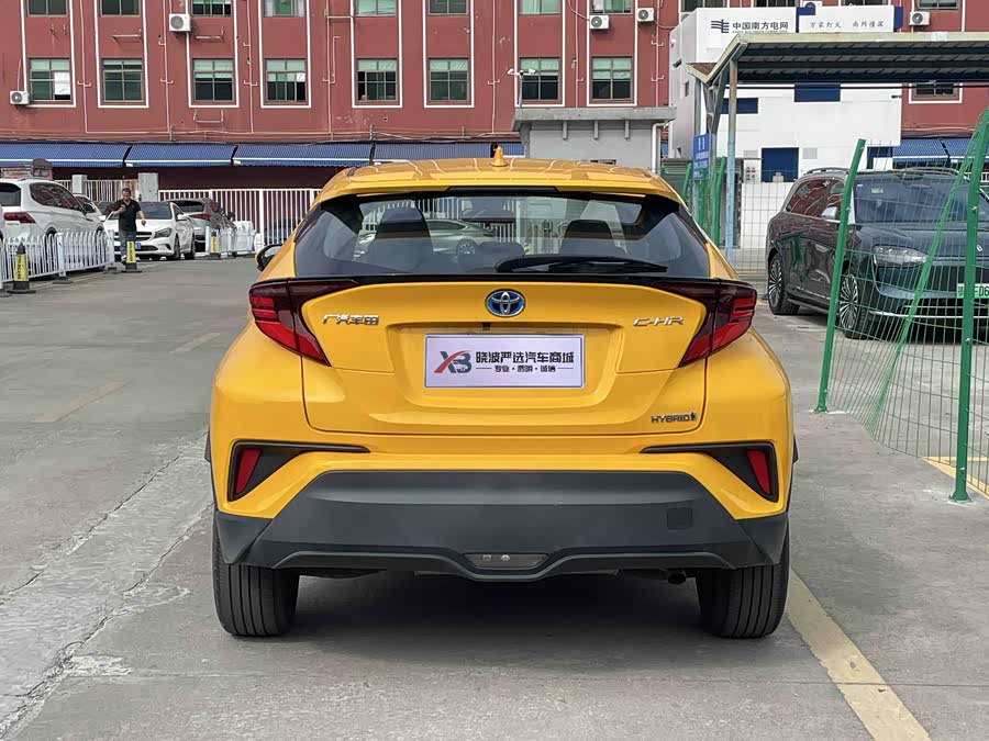 Toyota C-HR 2021 immagine di auto #8