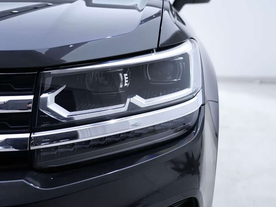 Volkswagen Tharu 2020 car image #8