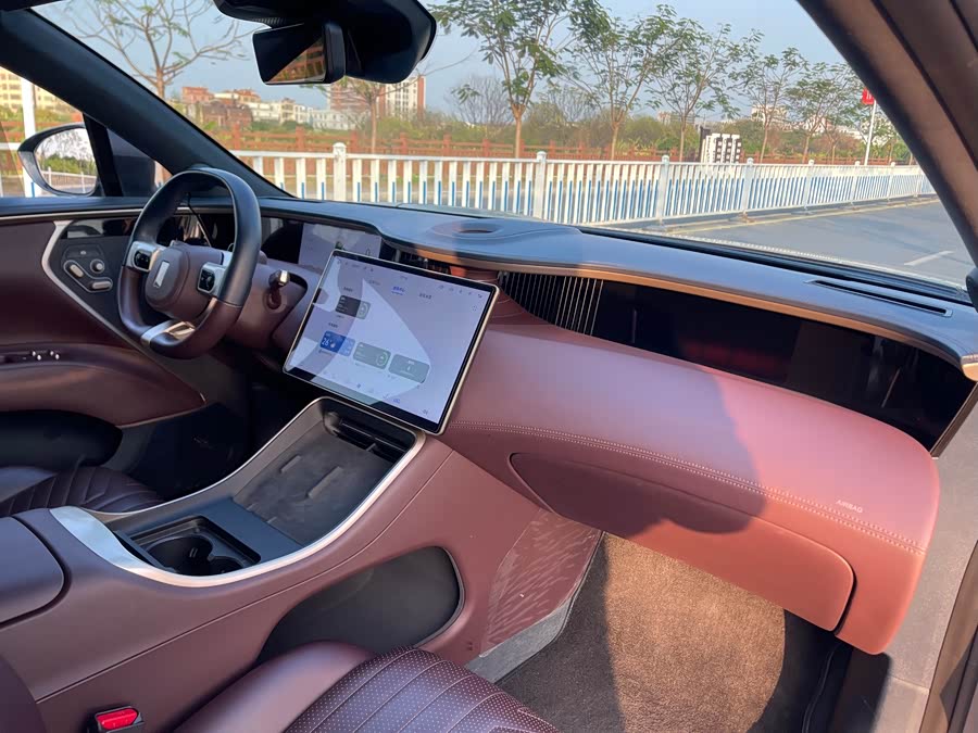 Avatr 11 2023 immagine di auto #8