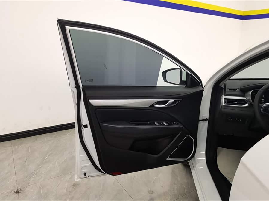 GEELY Emgrand 2020 #8 GEELY Emgrand 2020 car image #8