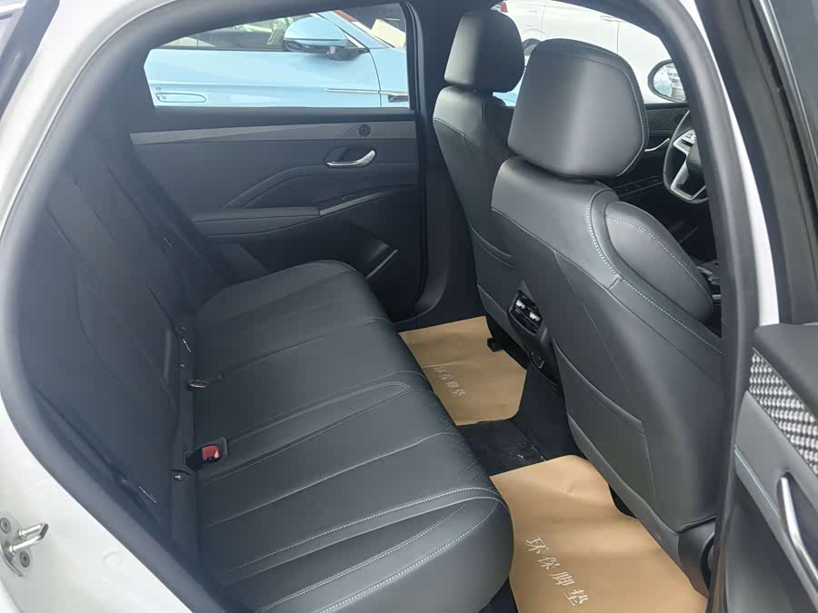 BYD Qin Plus 2025 #8 BYD Qin Plus 2025 صورة سيارة #8