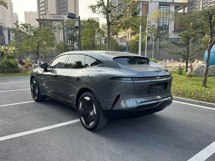 Avatr 11 2023 #8 Avatr 11 2023 car image #8