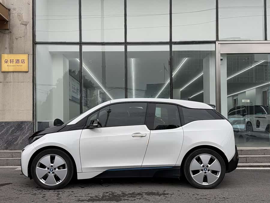 BMW i3 (Imported) 2018 #8 BMW i3 (Imported) 2018 car image #8