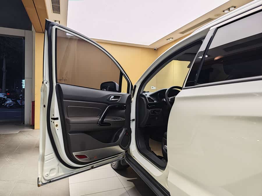 GAC Trumpchi GS4 2017 car image #8