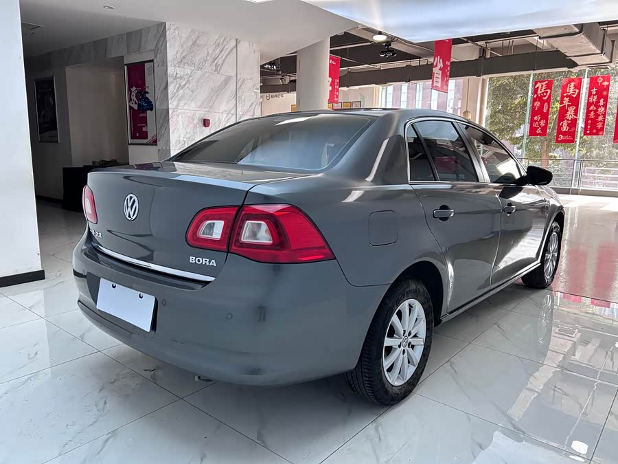Volkswagen Bora 2012 immagine di auto #8