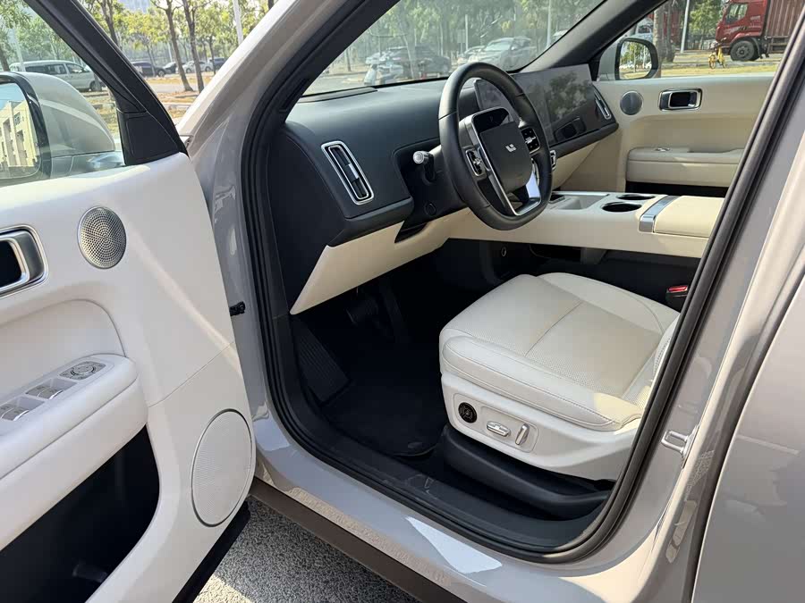 Li L6 2024 صورة سيارة #8