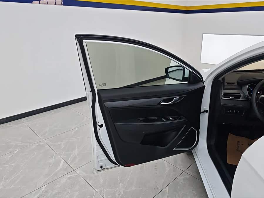 GEELY Emgrand 2021 car image #8