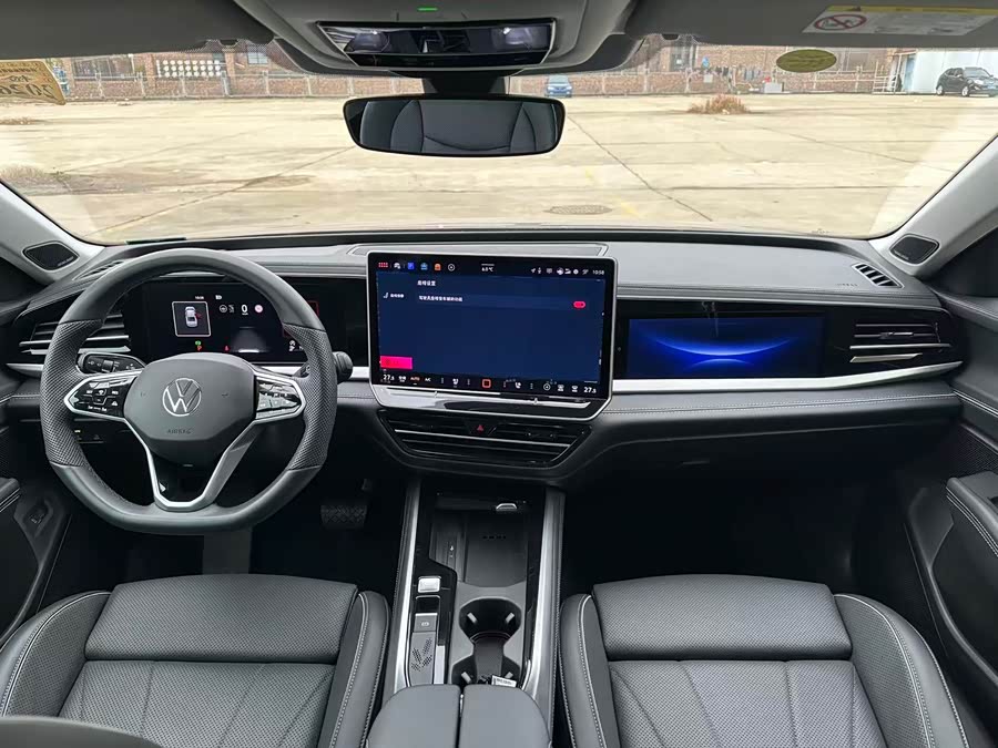 Volkswagen Passat 2024 car image #8