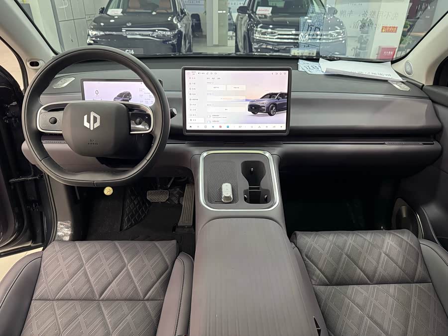 零跑汽车 零跑C16 2025 汽车图片 #8