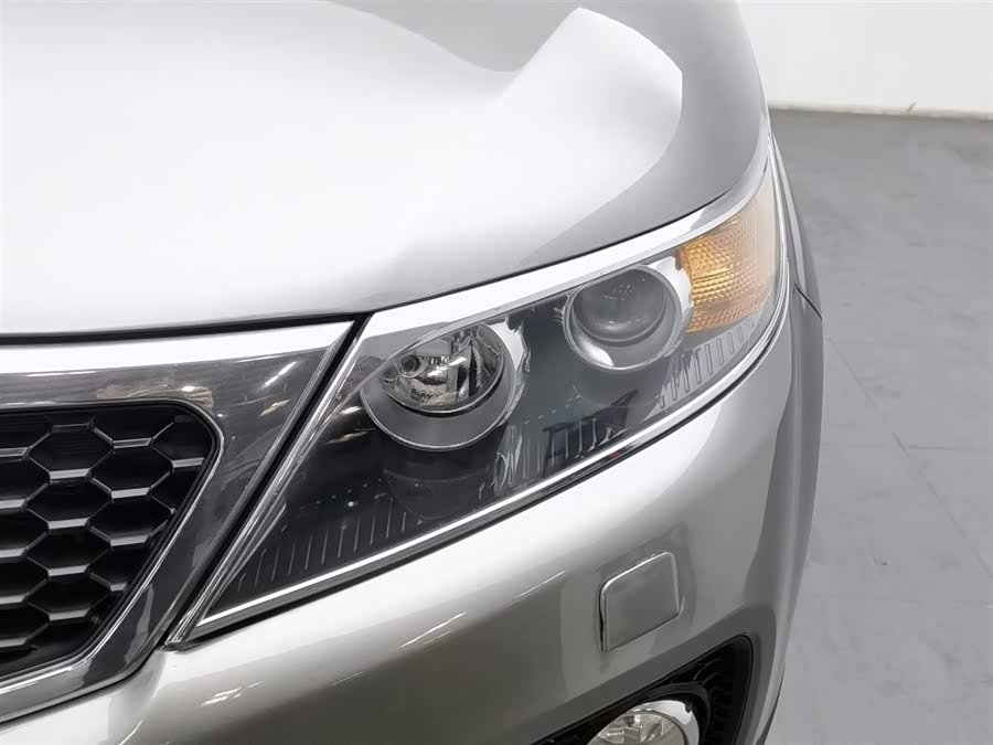 起亚 索兰托 2011 汽车图片 #8