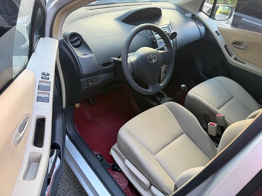 Toyota Yaris 2009 imagem de carro #8