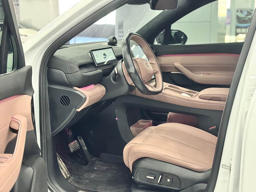 NIO EC6 2025 صورة سيارة #8