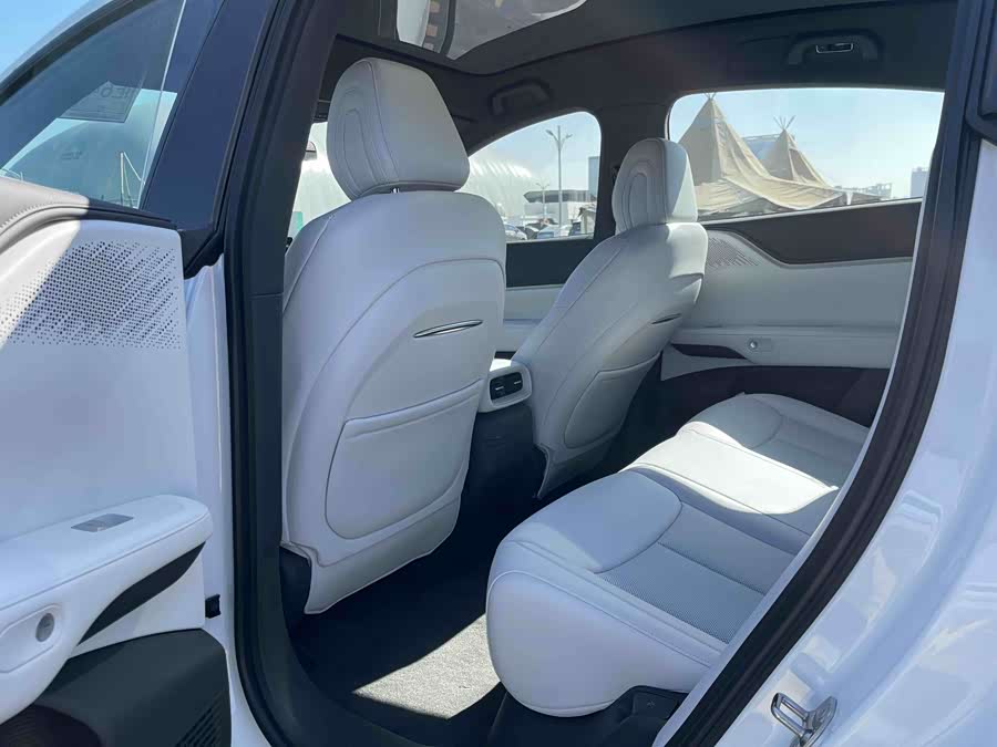 Xpeng G6 2026 #8 Xpeng G6 2026 car image #8