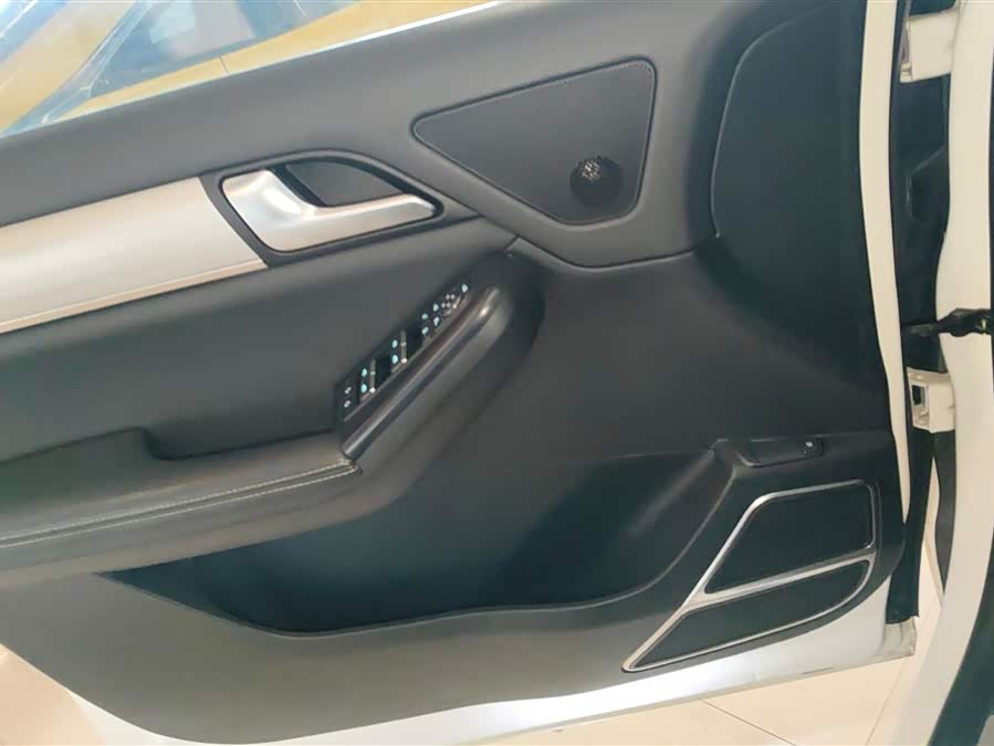 BYD Tang 2019 #8 BYD Tang 2019 car image #8