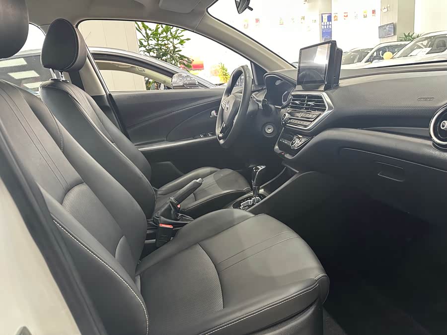 Changan Alsvin 2021 car image #8