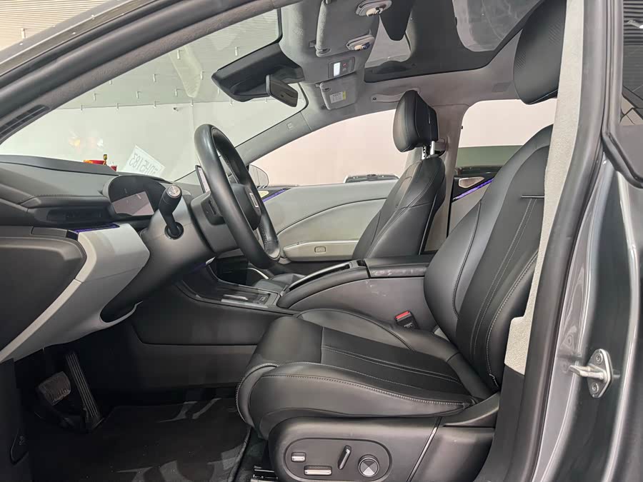 极氪 极氪007 2024 汽车图片 #8