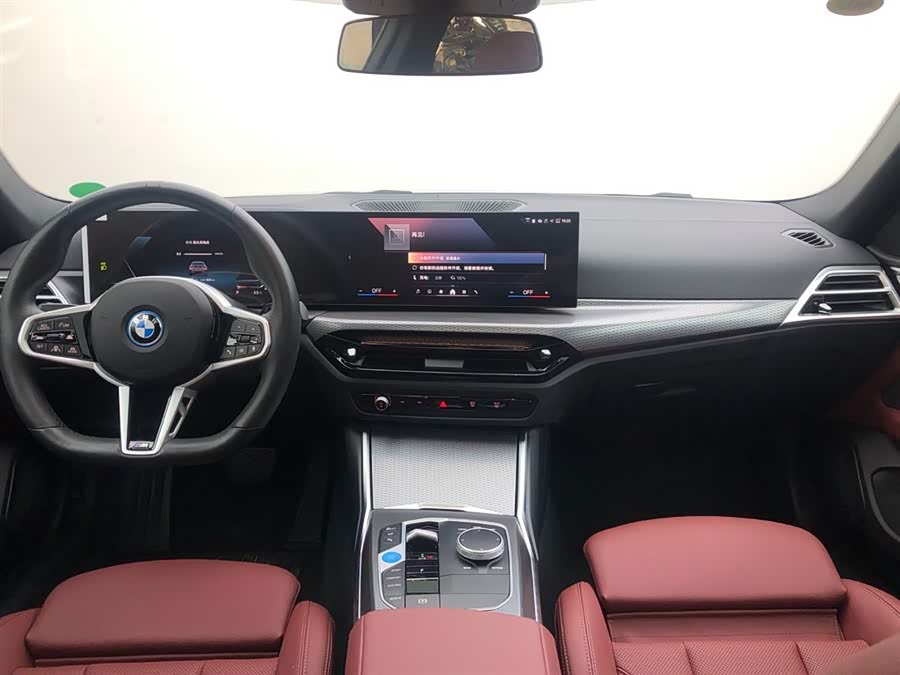 BMW i4 2025 car image #8