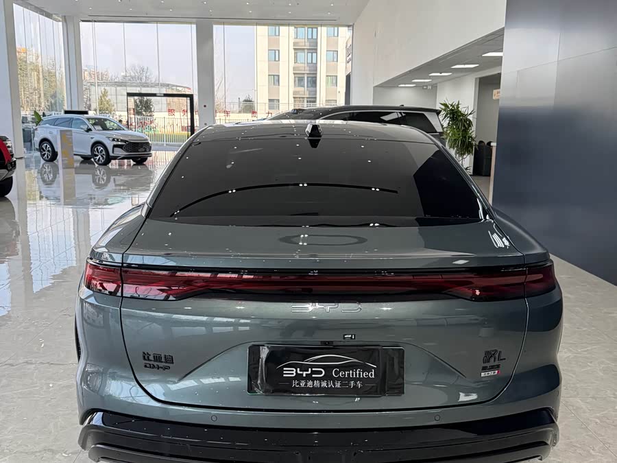 BYD HanL 2025 #8 BYD HanL 2025 car image #8