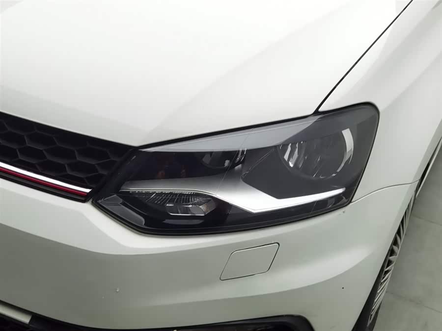 Volkswagen Polo 2018 immagine di auto #8