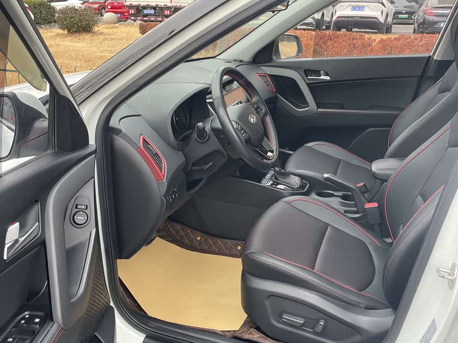 Hyundai ix25 2019 #8 Hyundai ix25 2019 car image #8