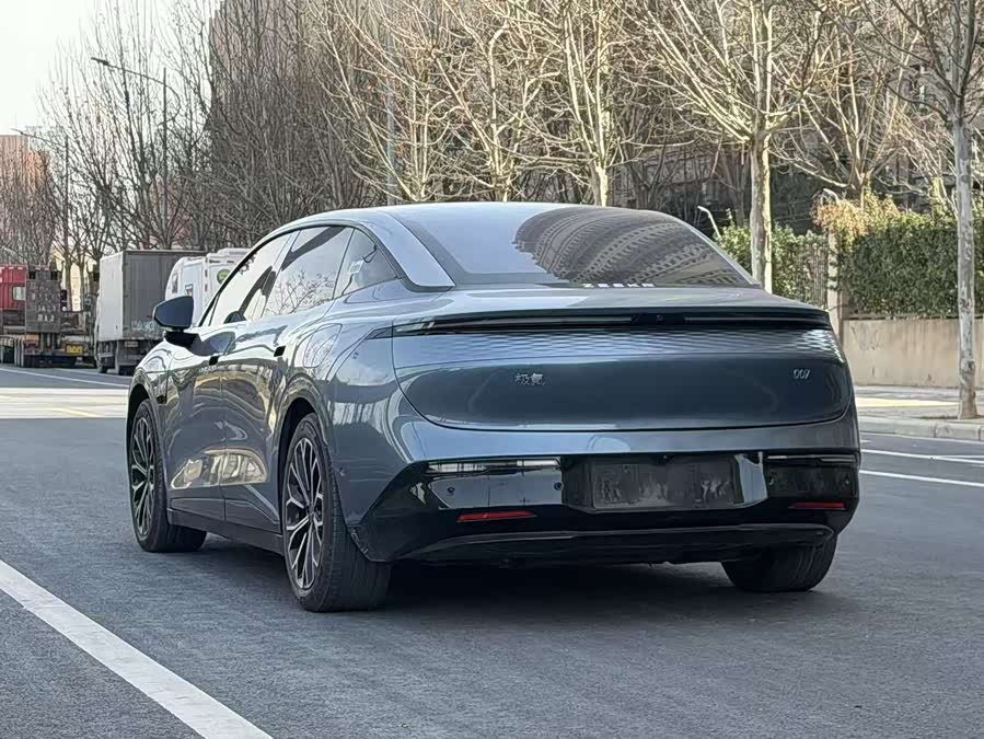 极氪 极氪007 2024 汽车图片 #8