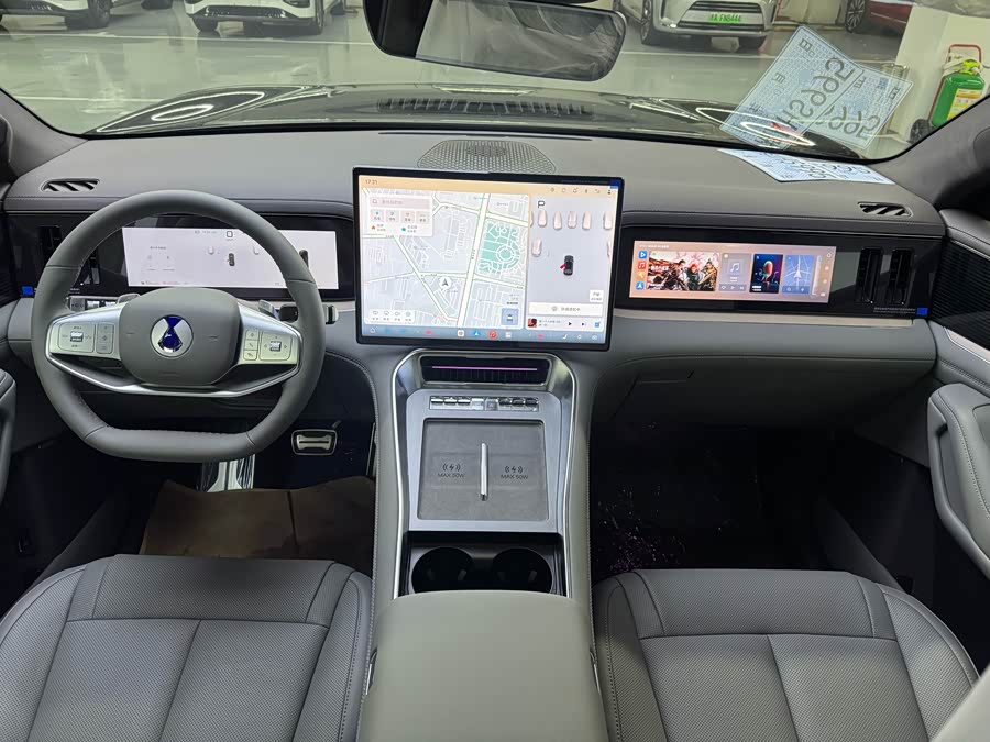 Denza N8L 2025 car image #8