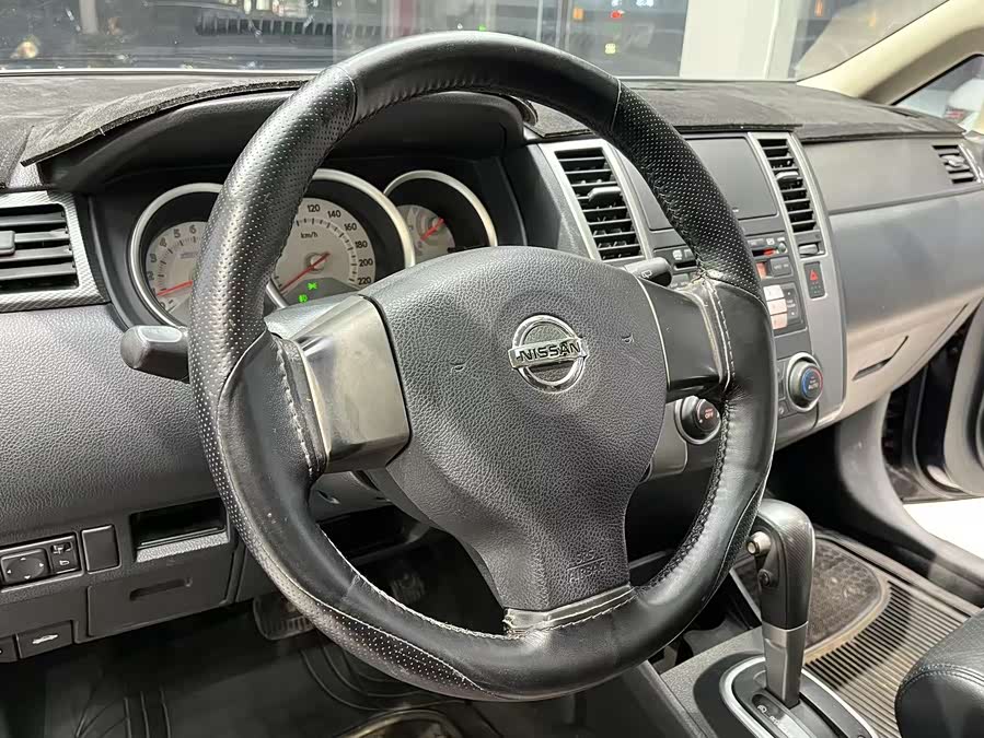 日产 骐达TIIDA 2009 汽车图片 #8