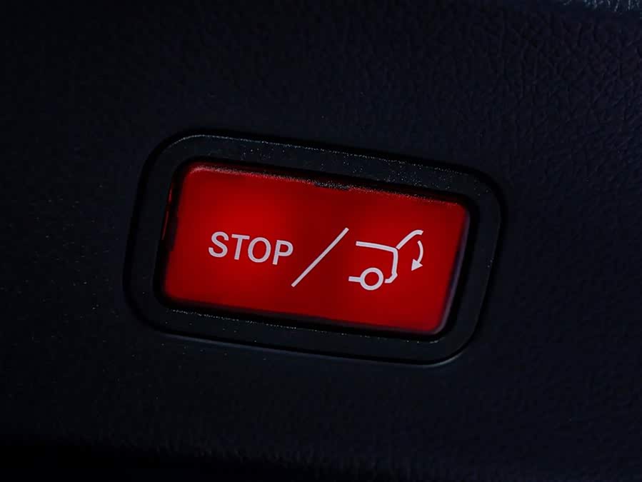 Mercedes-Benz GLC Coupe 2025 car image #8