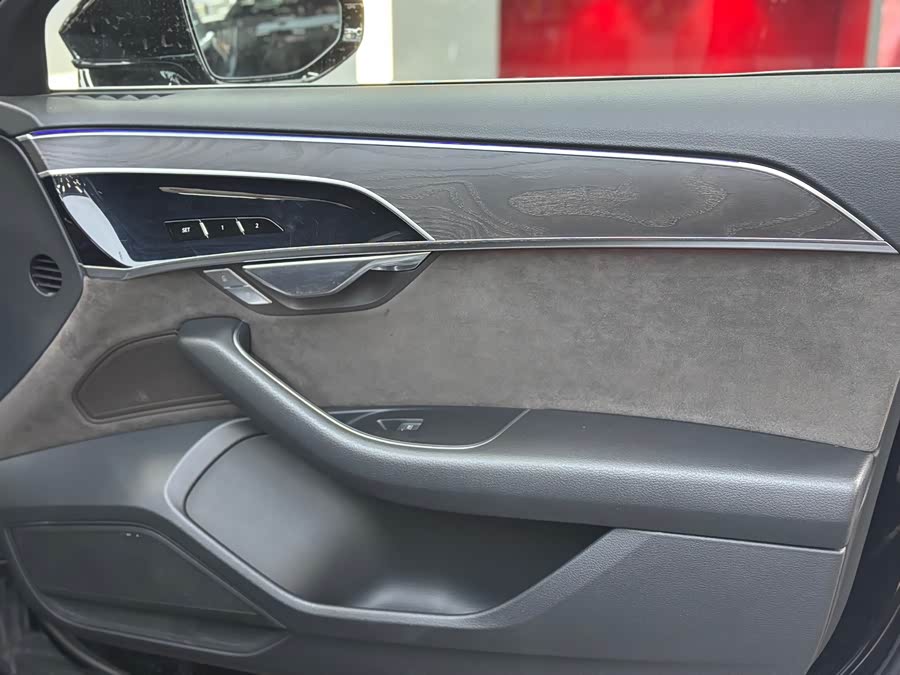 Audi A8 2019 imagem de carro #8