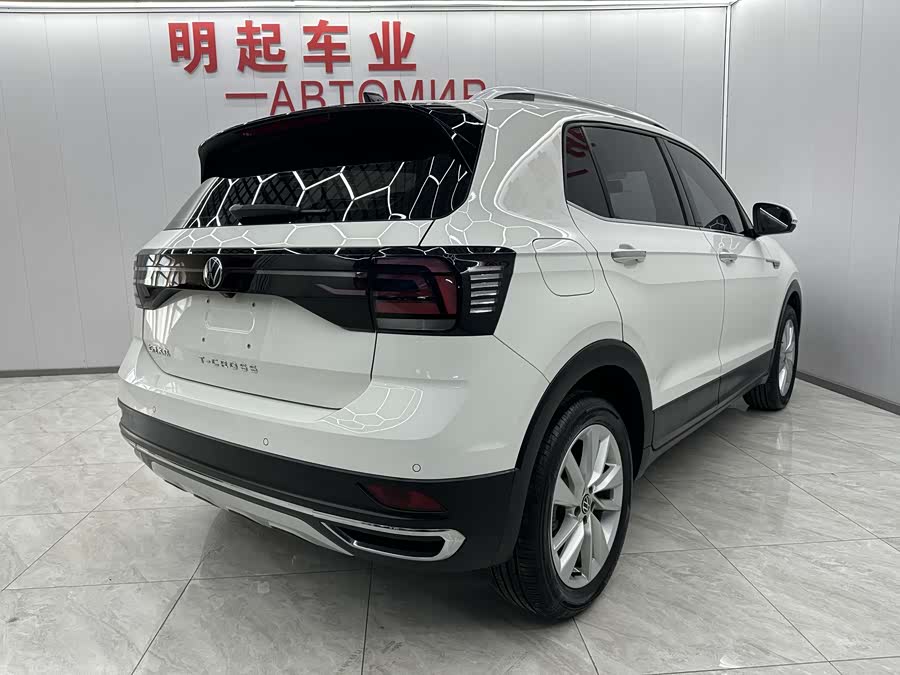 Volkswagen T-Cross 2021 #8 Volkswagen T-Cross 2021 car image #8