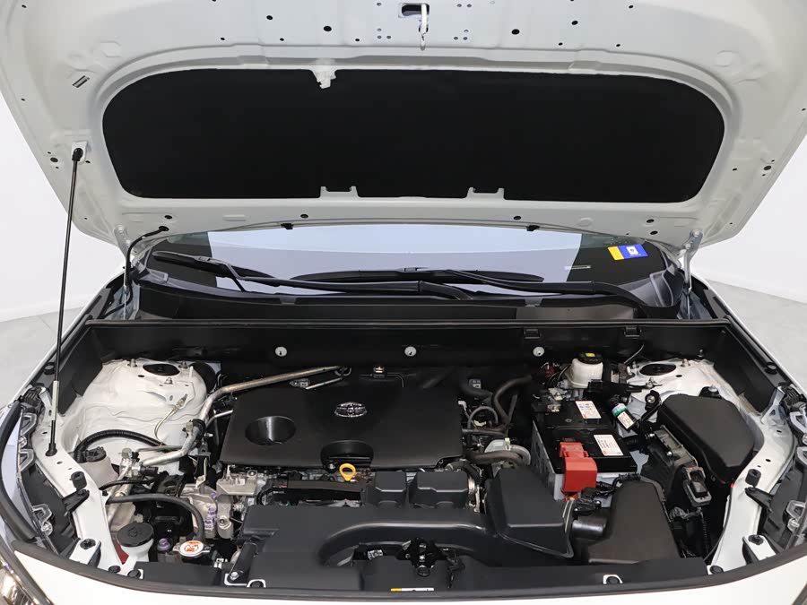 Toyota RAV4 2024 car image #8