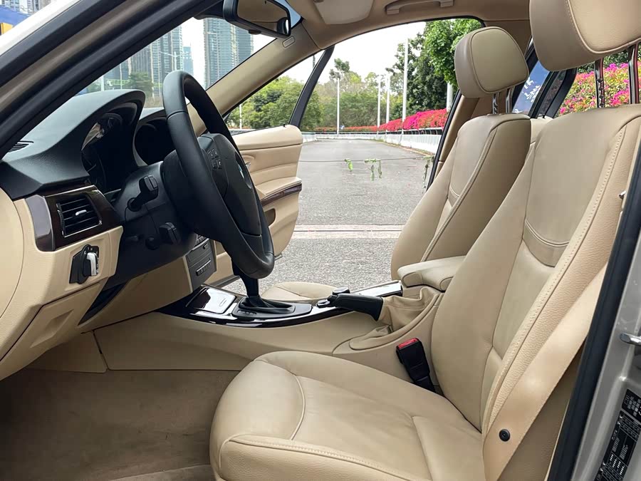 BMW 3 Series (Imported) 2010 car image #8