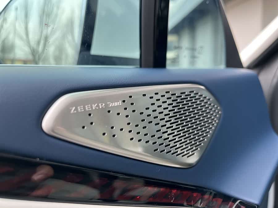 极氪 极氪007 2024 汽车图片 #8