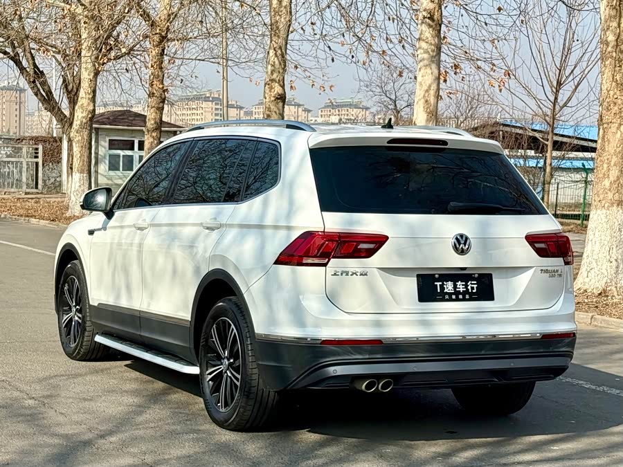 Volkswagen Tiguan L 2021 car image #8