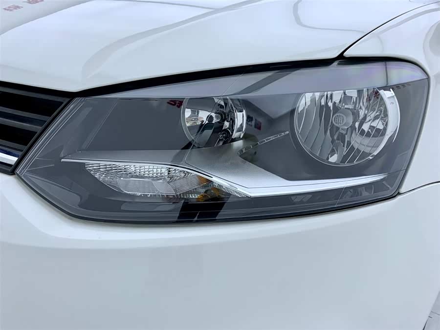 Volkswagen Polo 2019 immagine di auto #8