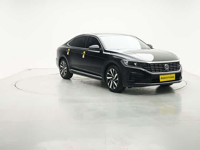 Volkswagen Passat 2023 imagen de coche #8