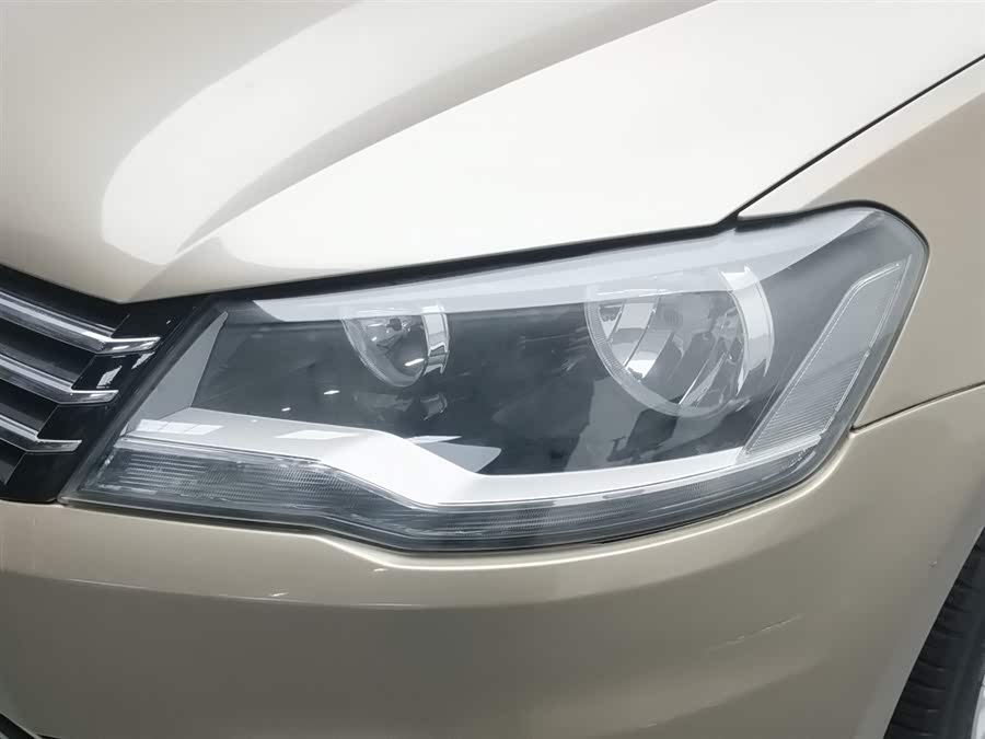 Volkswagen Bora 2013 immagine di auto #8