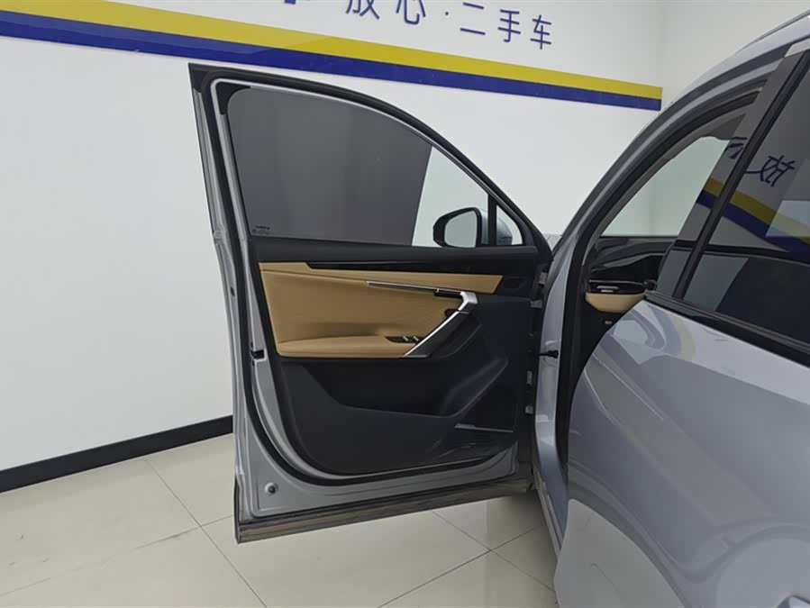 GEELY Boyue L 2023 car image #8