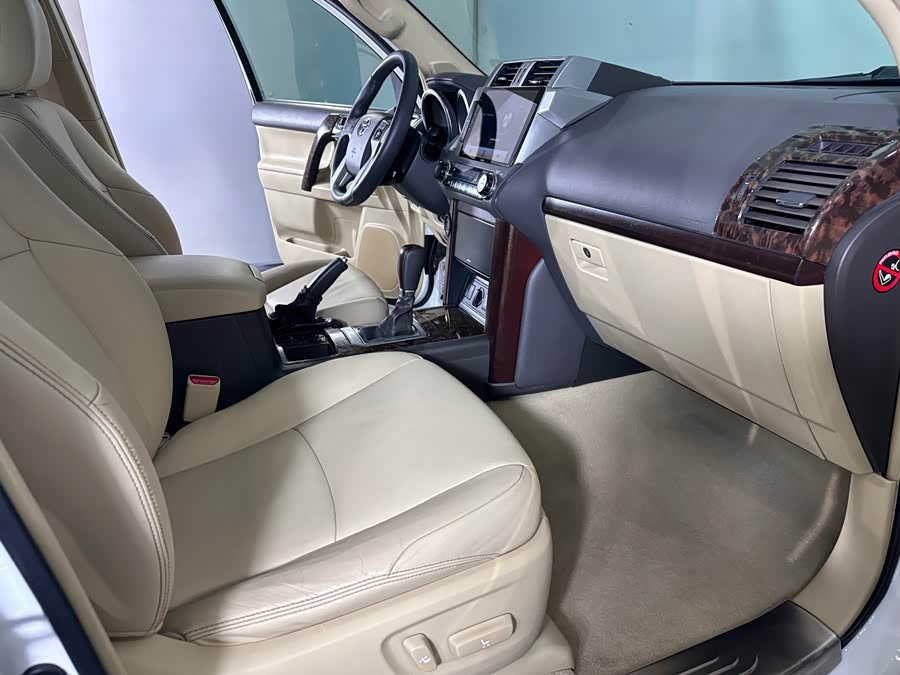 Toyota Land Cruiser Prado 2015 immagine di auto #8