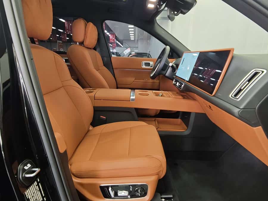 Li L9 2025 image de voiture #8