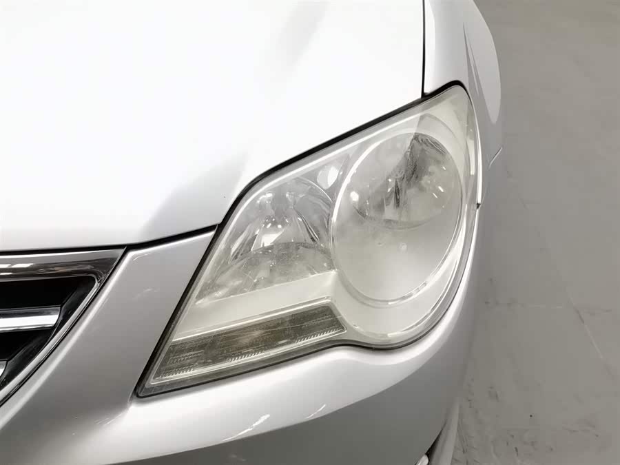 Volkswagen Bora 2011 immagine di auto #8