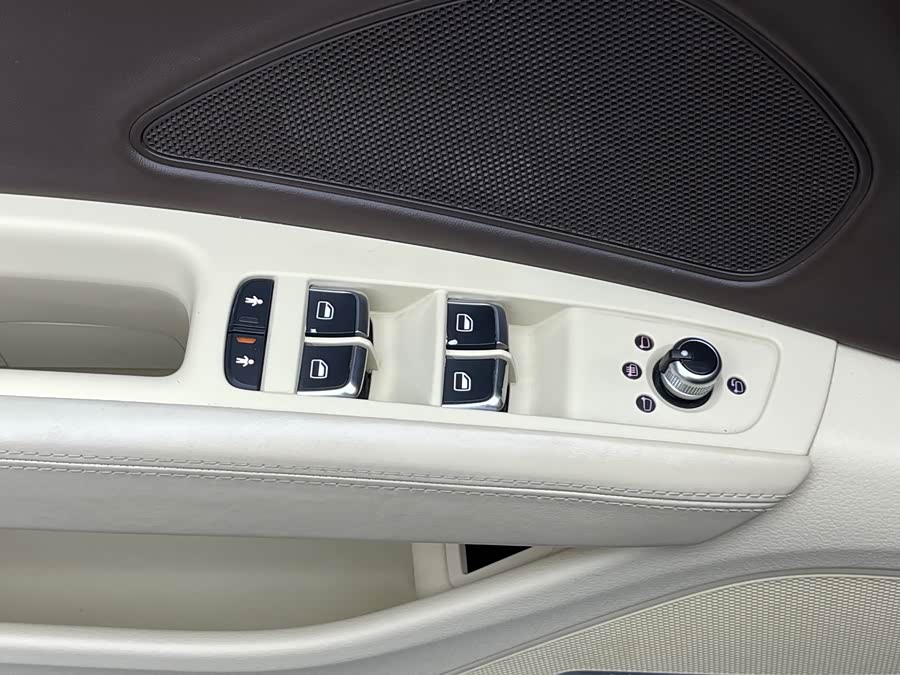 Audi A8 2013 imagen de coche #8