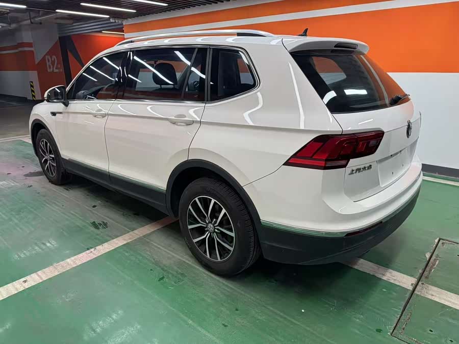 Volkswagen Tiguan L 2019 car image #8