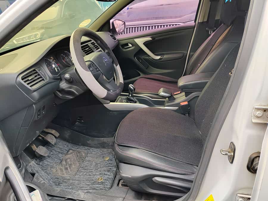 Citroen C3-XR 2015 car image #8