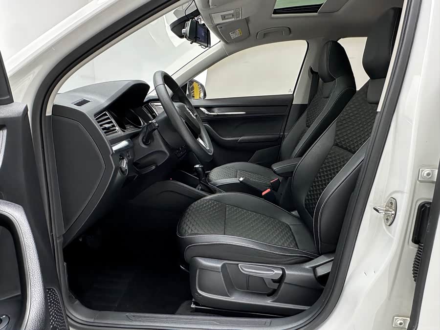 Skoda Kamiq 2018 #8 Skoda Kamiq 2018 car image #8