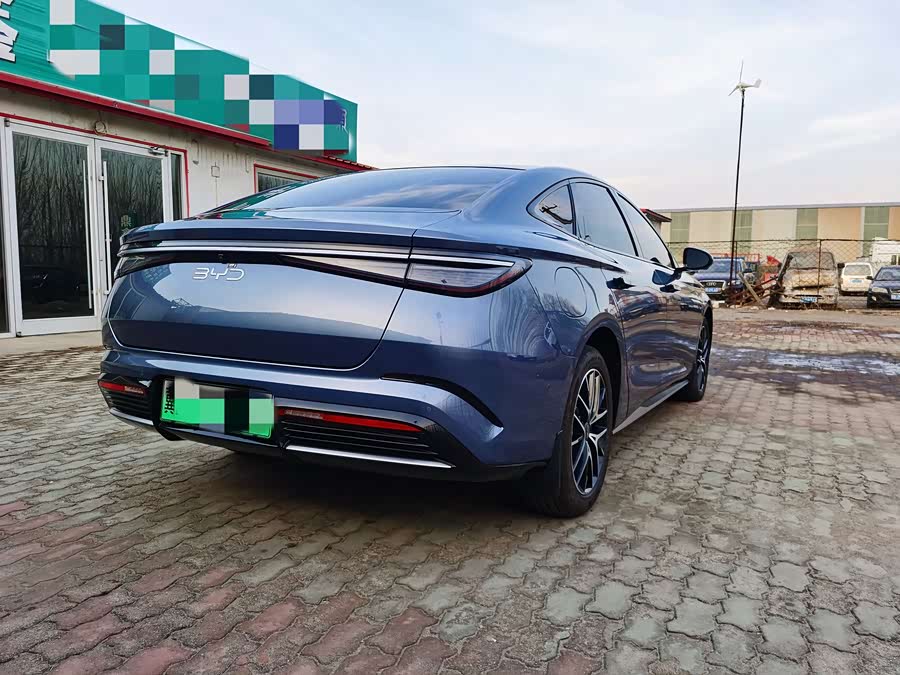 BYD Seal 07 DM-i 2024 car image #8