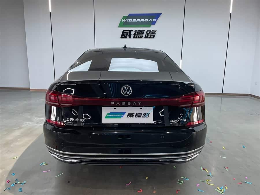 Volkswagen Passat 2023 car image #8