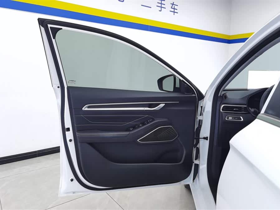 GEELY Emgrand 2023 car image #8