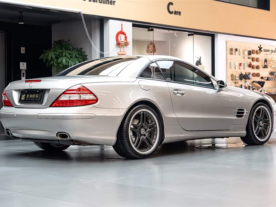 Mercedes-Benz SL Class 2007 car image #8