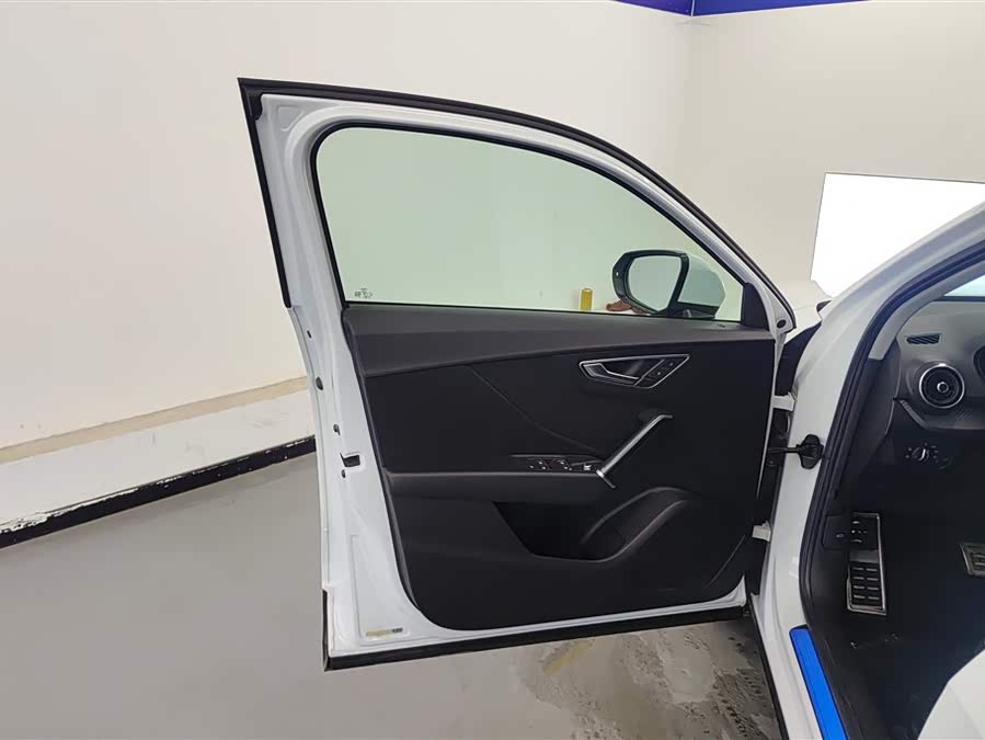 奥迪 奥迪Q2L e-tron 2023 汽车图片 #8